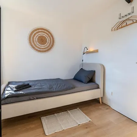 2 With Mountain View Appartement Zweisimmen
